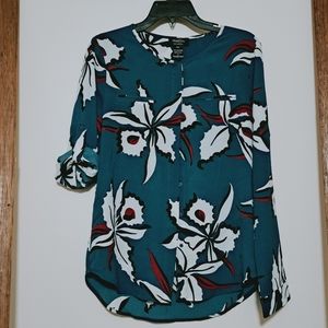 HeirLoom Long Sleeve blouse, small